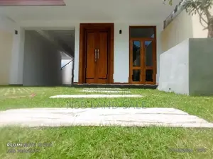 Brand New Luxury House for Sale in Pelawaththa