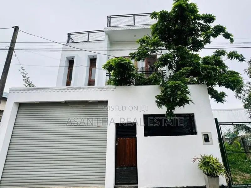 (AFA959) 03 Storey House for Sale Madiwela Ebuldeneya Nugegoda