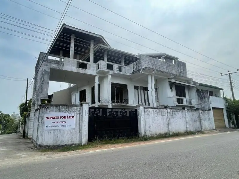 Under Construction Luxury House for Sale in Battaramulla