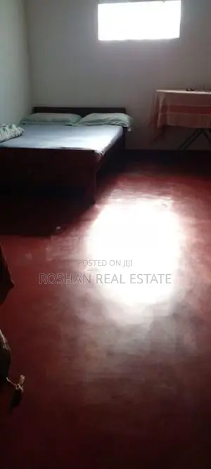 HOUSE FOR SALE JAELA PG2240