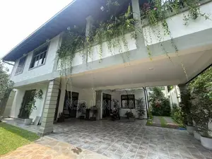 Brand New Super Luxury House for Sale in Talawatugoda