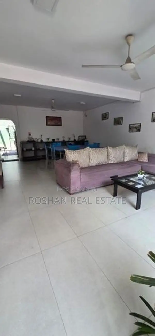 FULLY FURNISHED HOUSE FOR RENT COLOMBO 5 DABARE MAWATHA CH2271