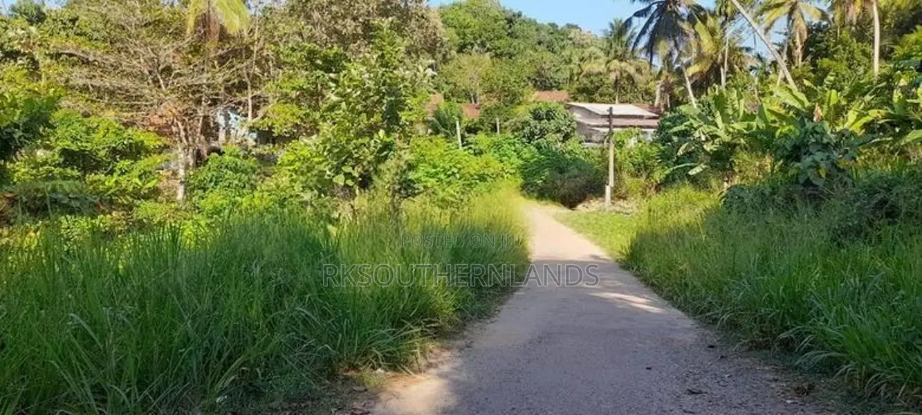 Land for sale in Thalpawila matara