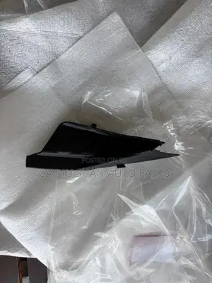 Honda Vezel 2025 Wiper Panel End