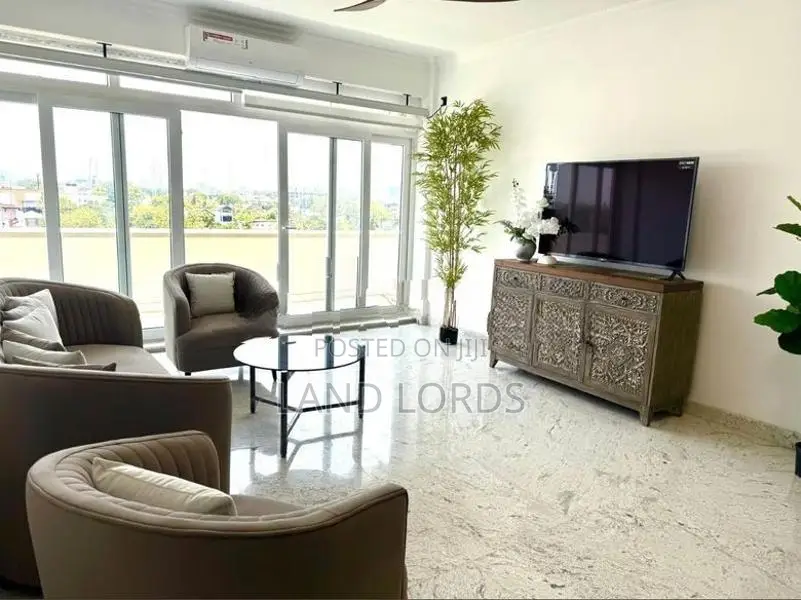 Fully Furnished 3BR Apartment FOR RENT in Rosmead Place Colombo 07