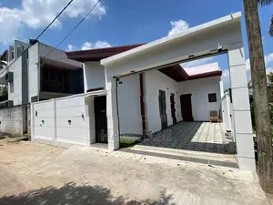 Brand New Single Storied Beautiful House close to Pannipitiya & Kottaw