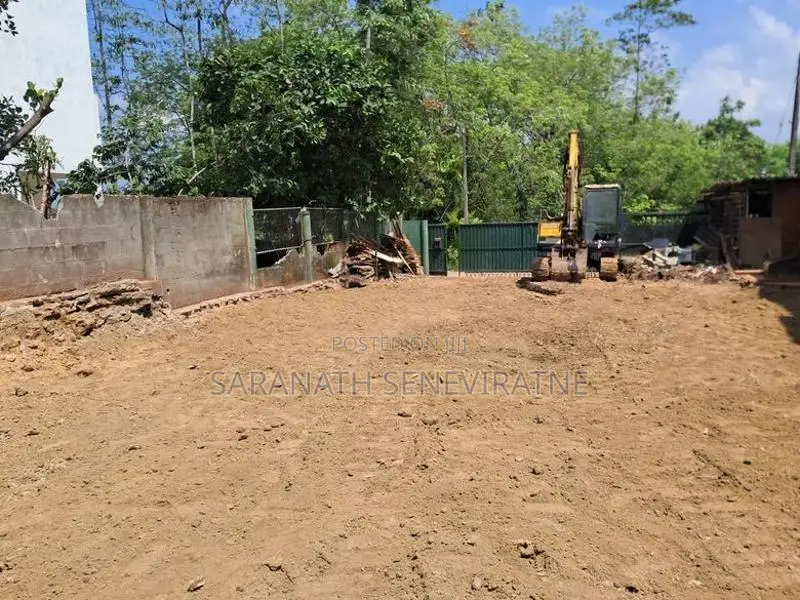 Land in Mattegoda Salgas Junction