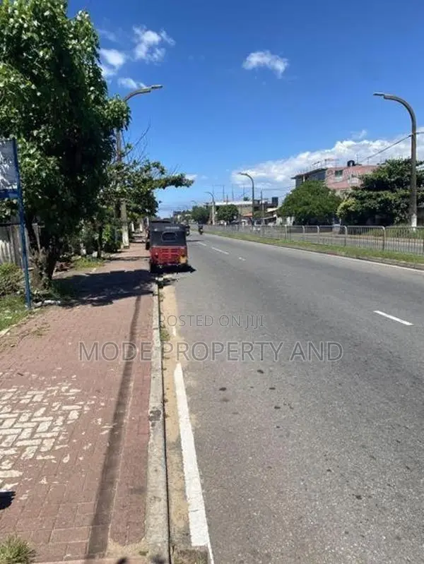 commercial land for sale in moratuwa