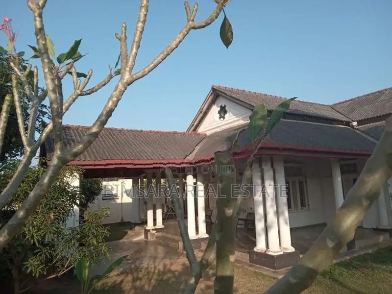 3BR COLONIAL BUNGALOW FOR RENT IN PANADURA | LH 03653