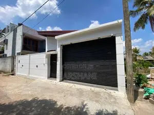 Brand New Single Storied Beautiful House close to Pannipitiya & Kottaw