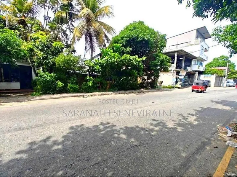 HOUSE WITH LAND FOR SALE – RAJAGIRIYA Facing New Kolonnawa Rd