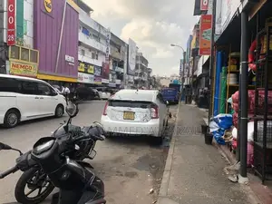 Warehouse For Rent in Bandaranaike Mawathe Colombo.12