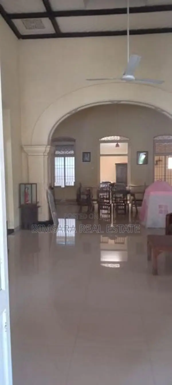 3BR COLONIAL BUNGALOW FOR RENT IN PANADURA | LH 03653