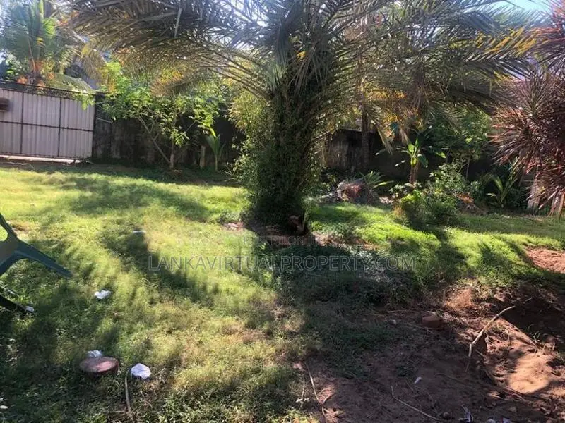 Moratuwa, Uyana, Uyana Road, 7 Perches Land for Sale.