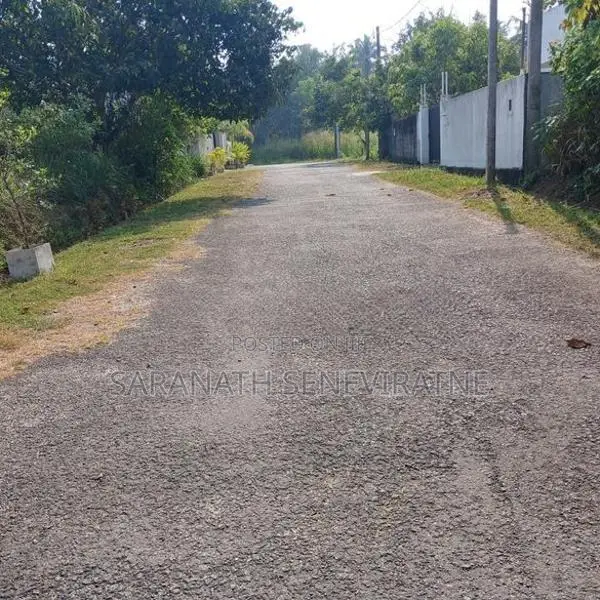 Land in a Prime Location Athgurugiriya- Gated Community Prime-Lands