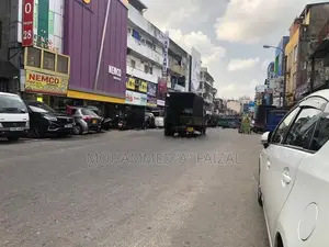 Warehouse For Rent in Bandaranaike Mawathe Colombo.12
