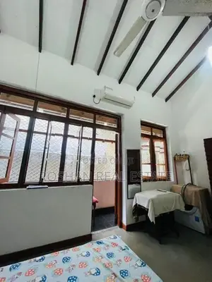 LUXURY HOUSE FOR RENT NAWALA KOSWATTA NI2285