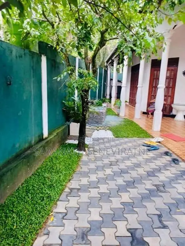 Complete House For Sale (Kadawatha, Dalupitiya) Land size 9 perch