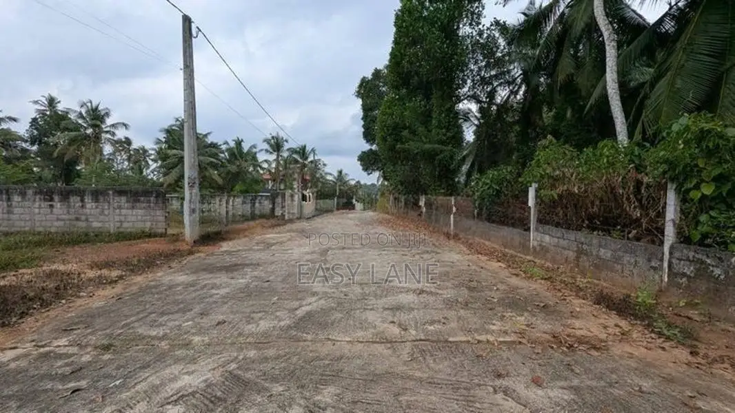 Land for Sale in Udugampola