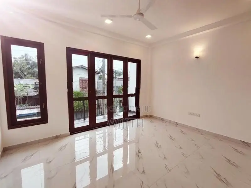 BRAND NEW THREE STOREY HOUSE FOR SALE IN KOTTAWA POLGASOWITA