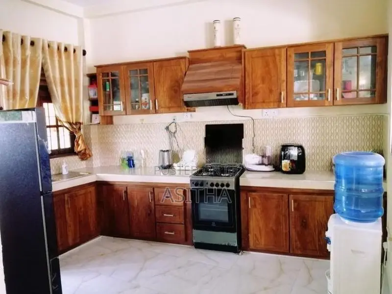 Separate House Papiliyana