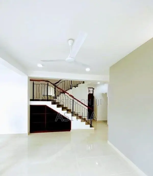 Beautiful House Kesbewa Junction