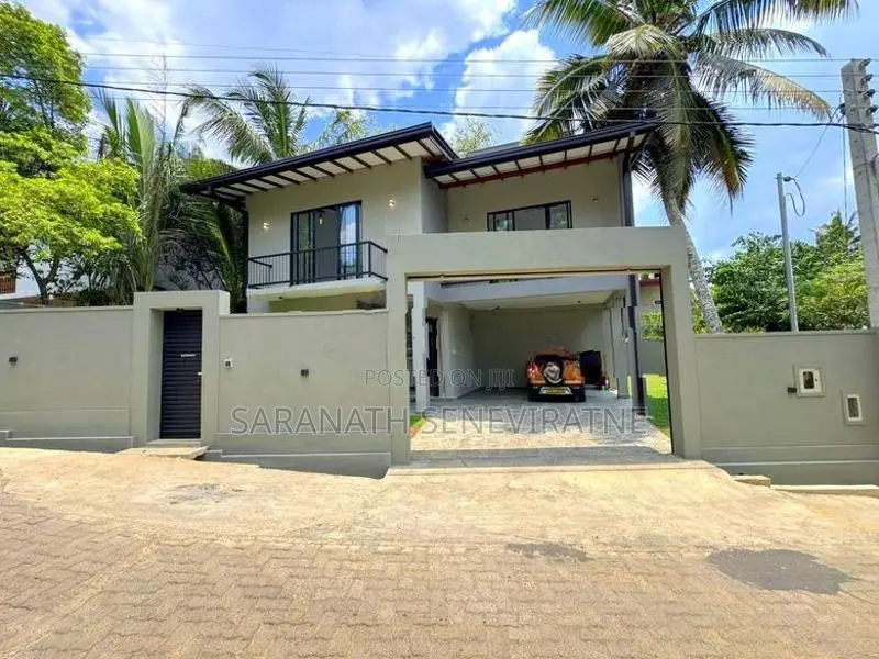 Brand New Luxury House for Sale in Homagama Walawwa Junction