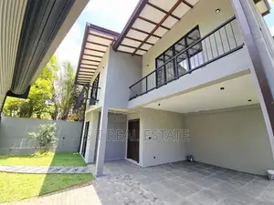 Newly Built Luxury 3 Storey House for Sale in Kottawa