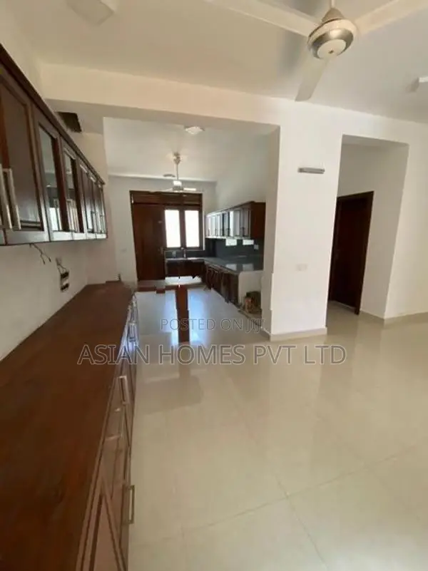 9.2 P 2 STORIED LUXURY HOUSE FOR SALE IN DEHIWALA