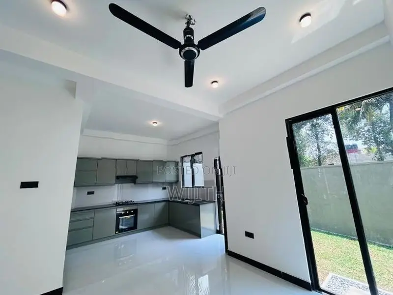 BRAND NEW THREE STOREY HOUSE FOR SALE IN KOTTAWA HOSPITAL ROAD