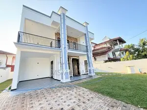 15 Perch Land With Brand New Box Modern House For Sale in Negombo