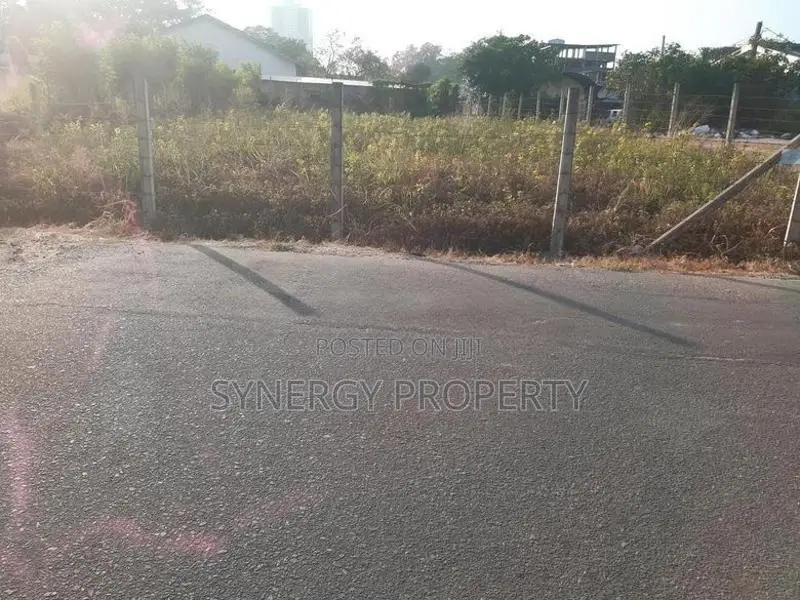 20 perch Prime land plot for sale close to athurugiriya