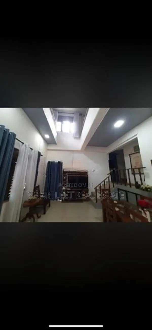 2 Storey House with 4 Bedrooms for Sale Pilimathalawa