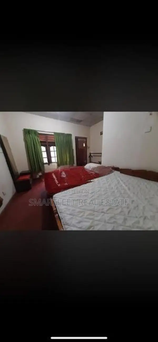 2 Storey House with 4 Bedrooms for Sale Pilimathalawa