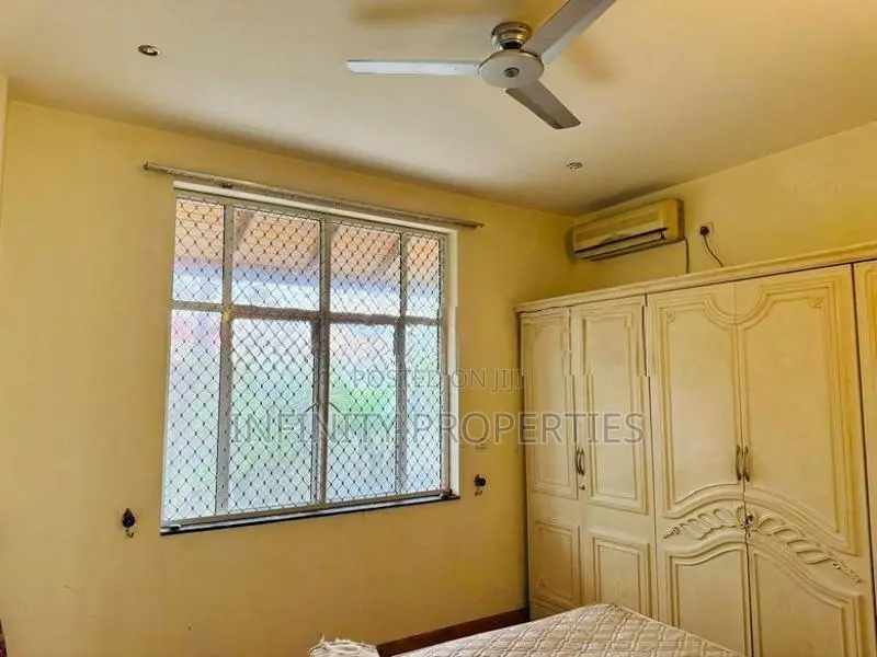 (AF747) House for sale in Bambalapitiya