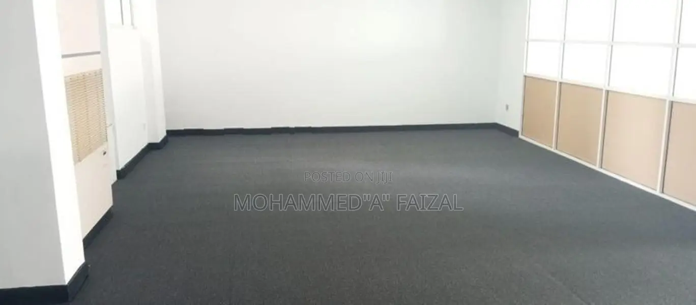 Warehouse/ Store For Sale in 1St Cross Street Pettah Colombo.11