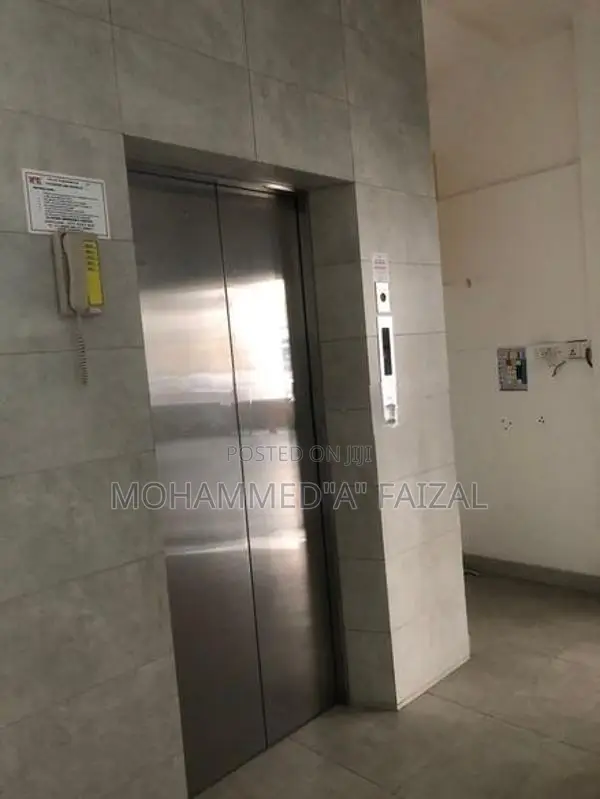 Showroom Space For Rent in Galle Road Bambalapity Colombo.04