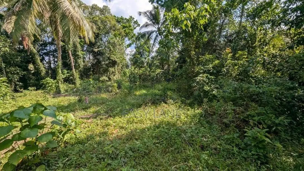 Land for sale in Urapola