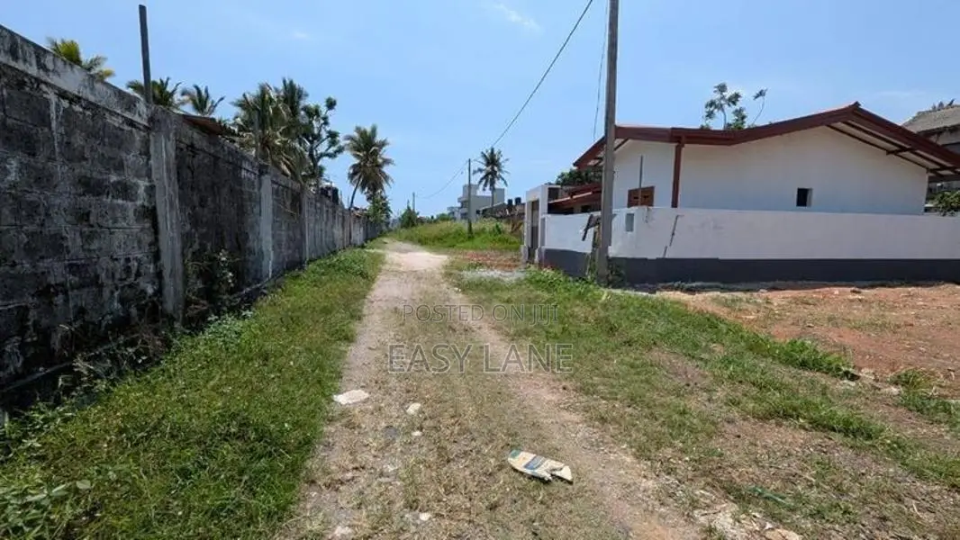 Land for sale in Rathmalana
