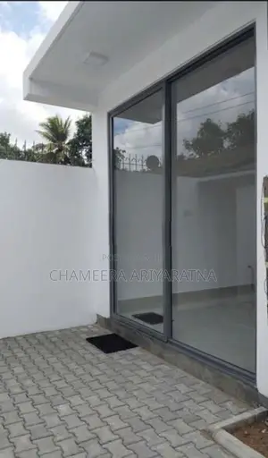 Luxury Room for Rent Kottawa