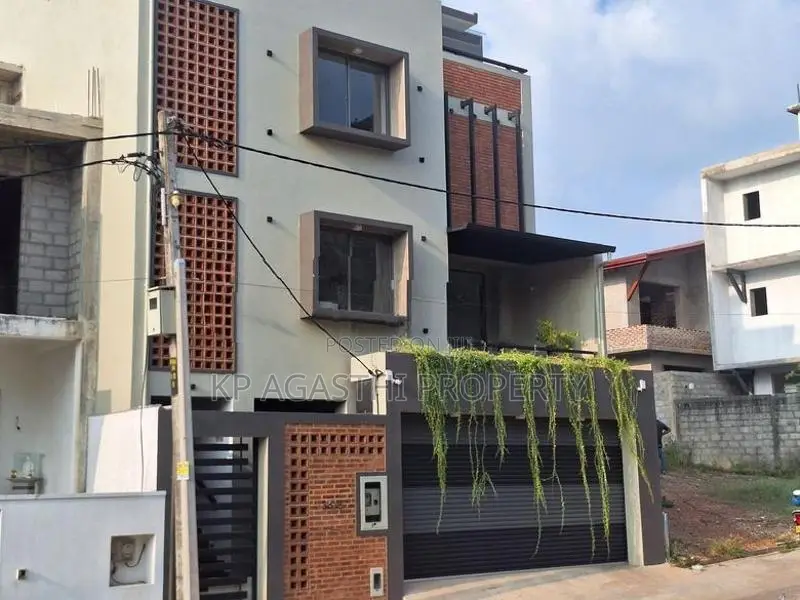 katubadda gall road luxury house for sale