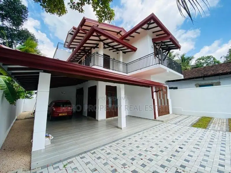 (NSA2603-008) Super Luxurious House for Sale in Athurugiriya