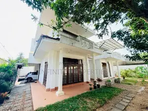 02 Story House With 18 P Sale At Divilapitiya Pepiliyana