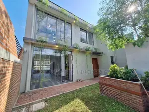 Katubadda Junction Luxury House for Sale