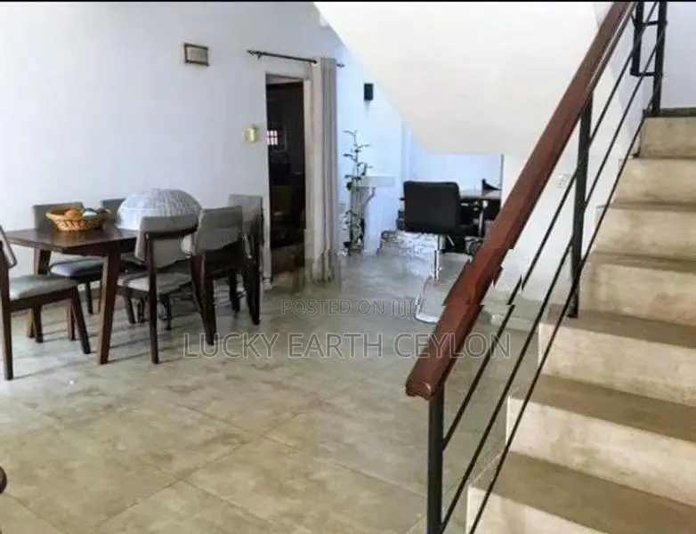 Maharagama, 3 Story, Fully Furnished House For Rent (MG1302)