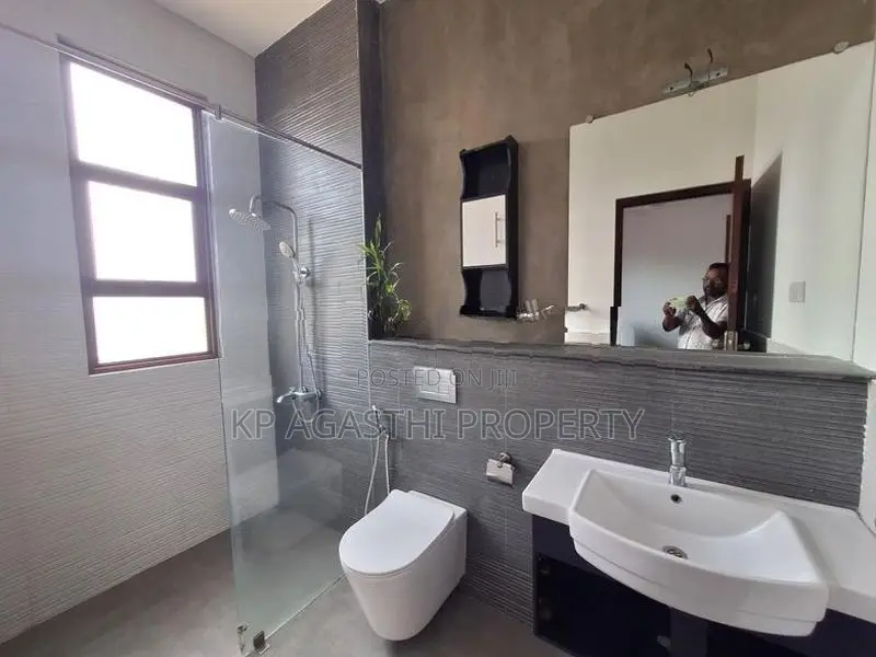 the Best quality material house for sale in dehiwala