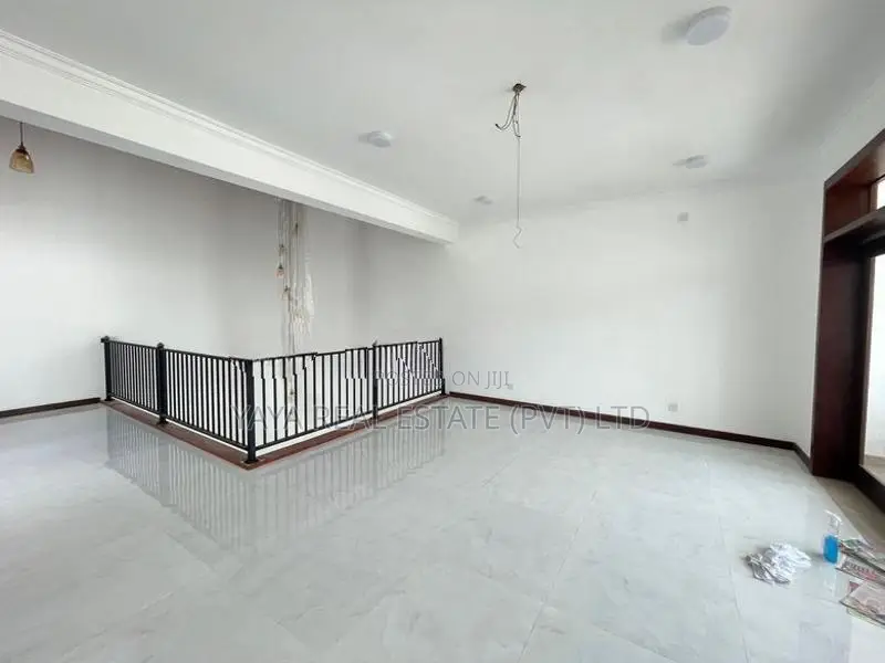 Luxury Brand New House For Sale In Battharamulla