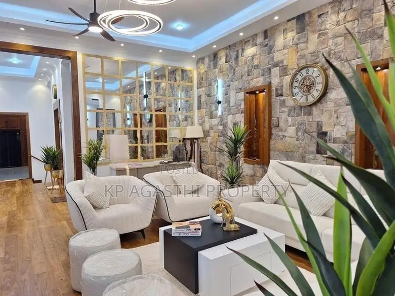 Fully furnitured with luxury house for sale in battaramulla