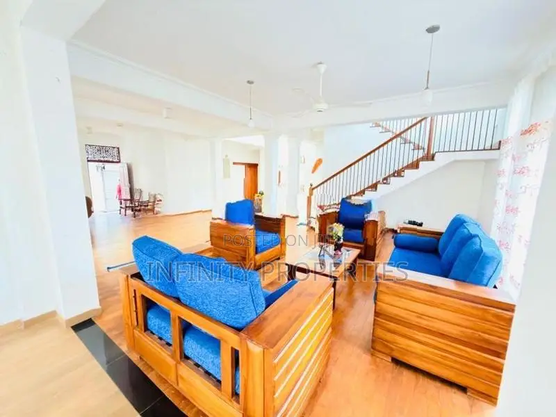 02 Story House With 18 P Sale At Divilapitiya Pepiliyana