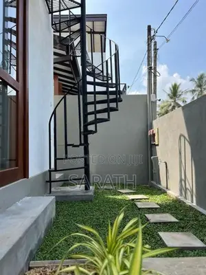 Well Build Two Storied House Sale Athurugiriya